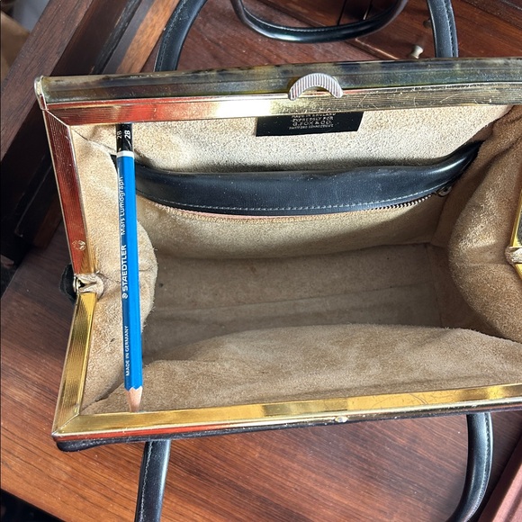 Vintage snap top purse. Black - Picture 12 of 14